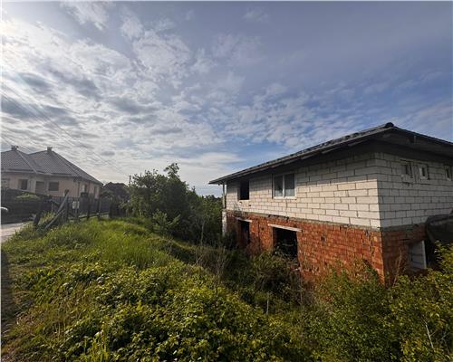 Casa cu etaj la rosu, Cicarlau , zona centrala
