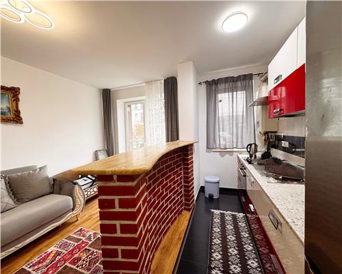 Apartaemnt 2 camere , bloc nou, str. V. Babes, zona facultatii