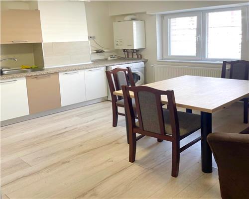 Apartament 2 camere, etaj 1 , zona Marinex