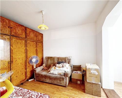 Apartament 2 camere, etaj 4, str. Aviatorilor