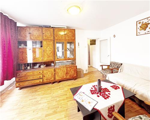 Apartament 2 camere, etaj 4, str. Aviatorilor