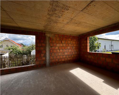 Casa la rosu, 3 dormitoare , Satu Nou de Jos