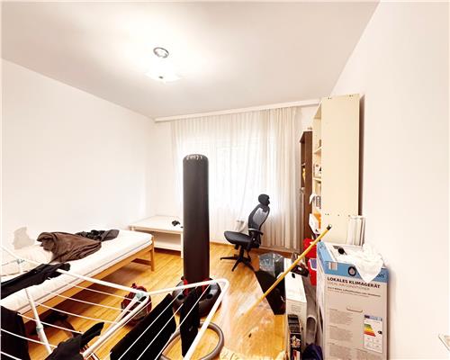 Apartament 3 camere decomandat, parter,  Olteniei
