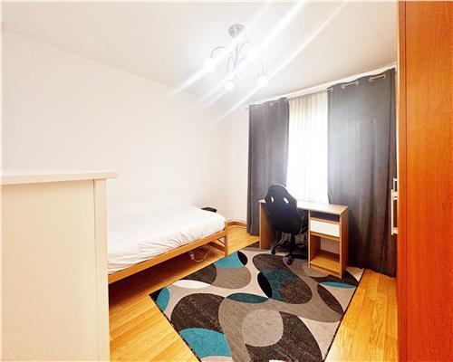 Apartament 3 camere decomandat, parter inalt ,  zona centrala