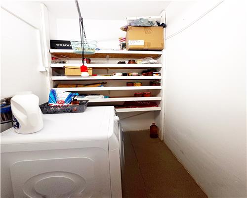 Apartament 3 camere decomandat, parter inalt ,  zona centrala
