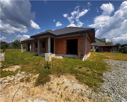 Casa la rosu, Satu Nou de Sus, 630 mp teren