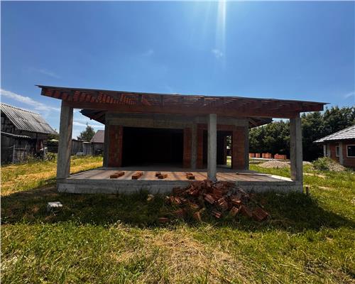 Casa la rosu, Satu Nou de Sus, 630 mp teren