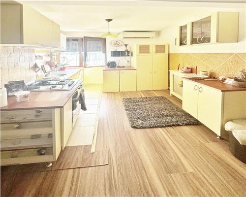 Apartament 2 camere, decomandat , Independentei, zona Rfn