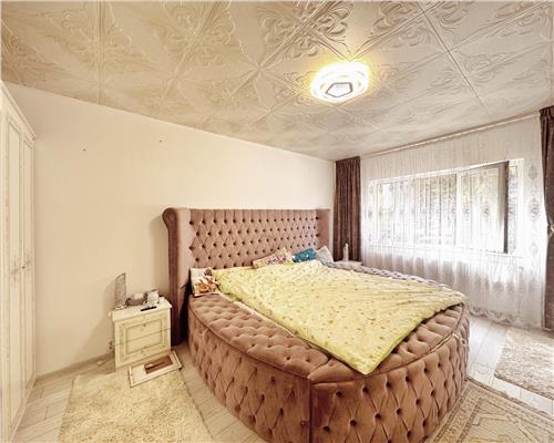 Apartament cu 2 camere, decomandat, parter inalt cu beci inclus in pret, Str. Marasesti