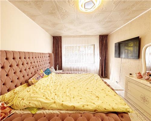Apartament cu 2 camere, decomandat, parter inalt cu beci inclus in pret, Str. Marasesti