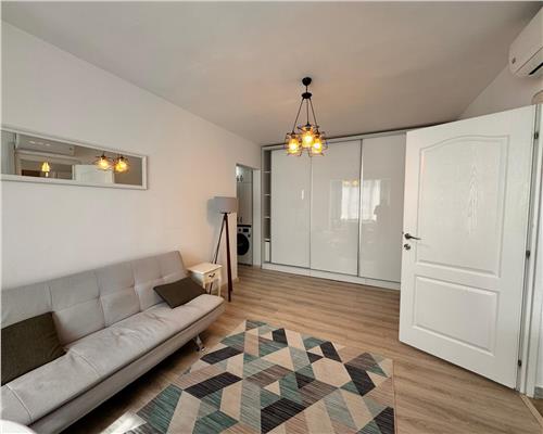 Apartament 2 camere, etaj 6 cu lift,  str. G. Cosbuc