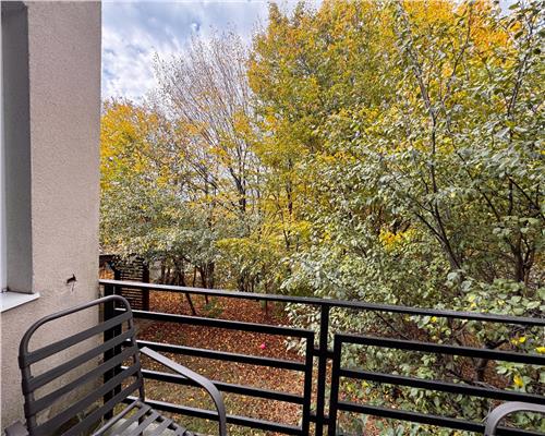 Casa tip duplex, pe 3 nivele, curte privata,  zona Hangita, Baia Mare