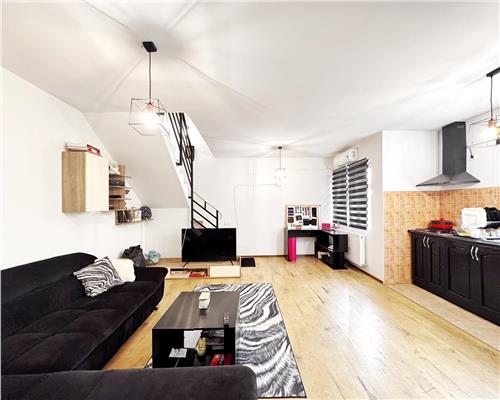 Casa tip duplex, pe 3 nivele, curte privata,  zona Hangita, Baia Mare