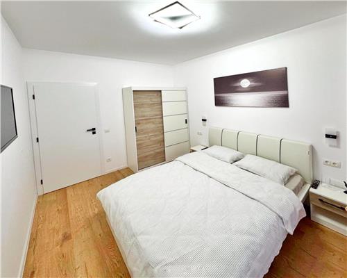 Prima inchiriere, ap. 2 camere,  bloc nou, str. V. Alecsandri