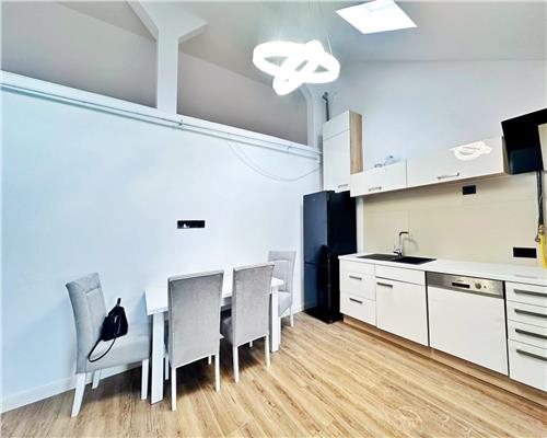 Apartament exclusivist , 3 camere, renovat , zona centrala