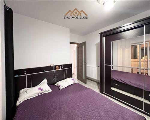 Apartament 3 camere , etaj 4 , zona centrala