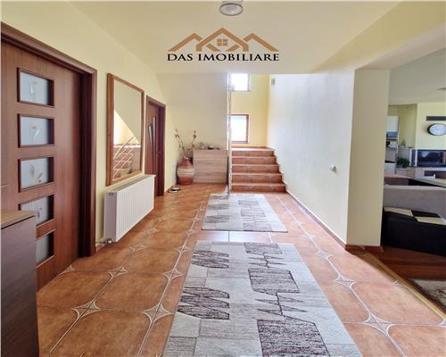 Casa cu etaj si 10 ari teren zona Dru Relax