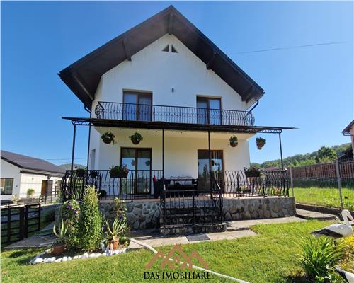 Casa cu etaj si 10 ari teren zona Dru Relax