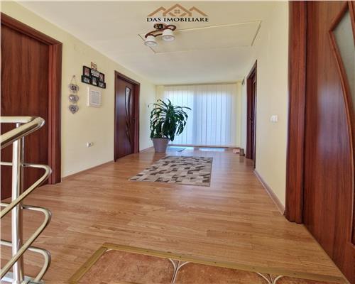Casa cu etaj si 10 ari teren zona Dru Relax