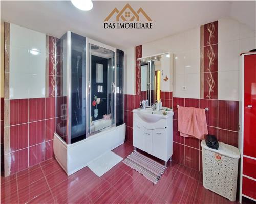 Casa cu etaj si 10 ari teren zona Dru Relax
